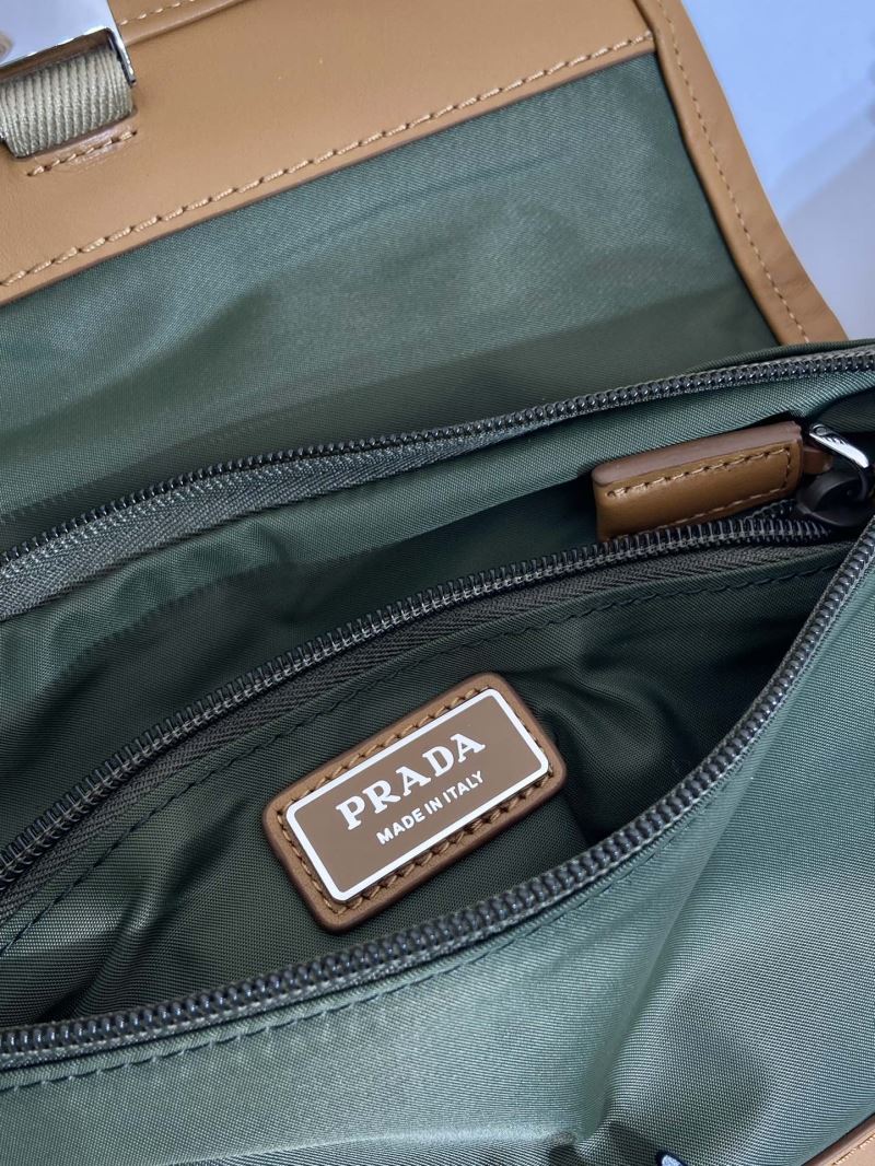 Pra*a waist chest packs